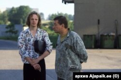 Арво Ихо на съемочной площадке фильма "Только для сумасшедших", 1989