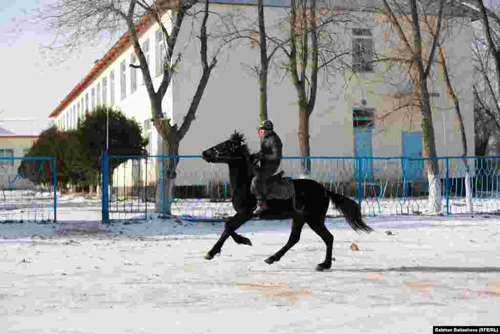 Салт атты Тауқаратұрық тұрғыны.