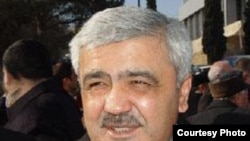 Rövnəq Abdullayev (arxiv fotosu)