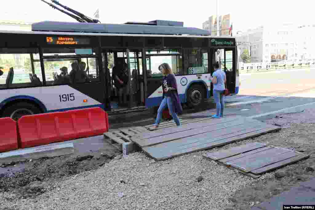 Ленинградский проспект, остановка общественного транспорта