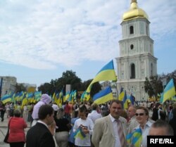 Празднование Дня Независимости на площади возле Софийского собора. Киев, 24 августа 2006 года