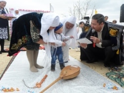 Тұсаукесер рәсімі. Шымкент, 25 наурыз 2015 жыл. Көрнекі сурет.