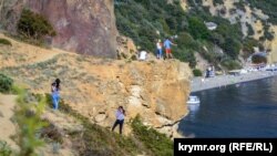 Туристы в Крыму. Иллюстрационное фото