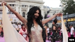 Avstriya - Conchita Wurst Vyanada "Həyat balı"nda. 25 may 2013