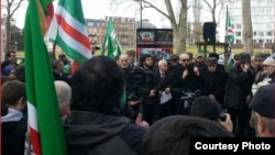 На одноим из митингов чеченцев в Страсбурге