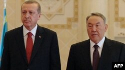 Nursultan Nazarbaev (sağda) və Recep Tayyip Erdogan (arxiv fotosu)